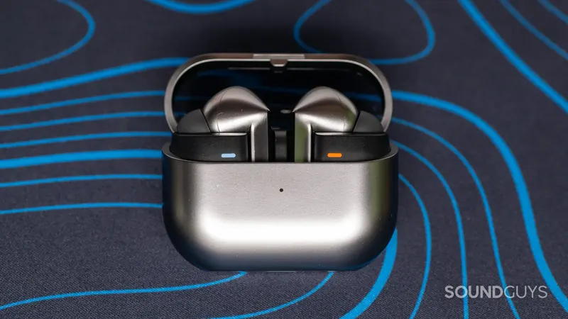 Galaxy Buds3 Pro image 2